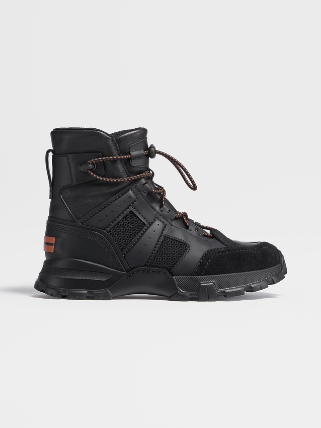 Men's designer boots made of leather 