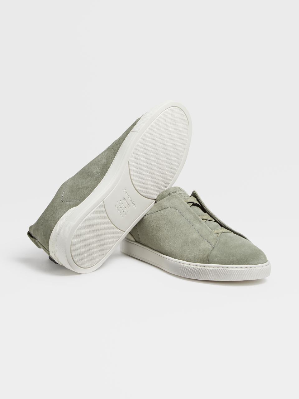 triple stitch sneaker