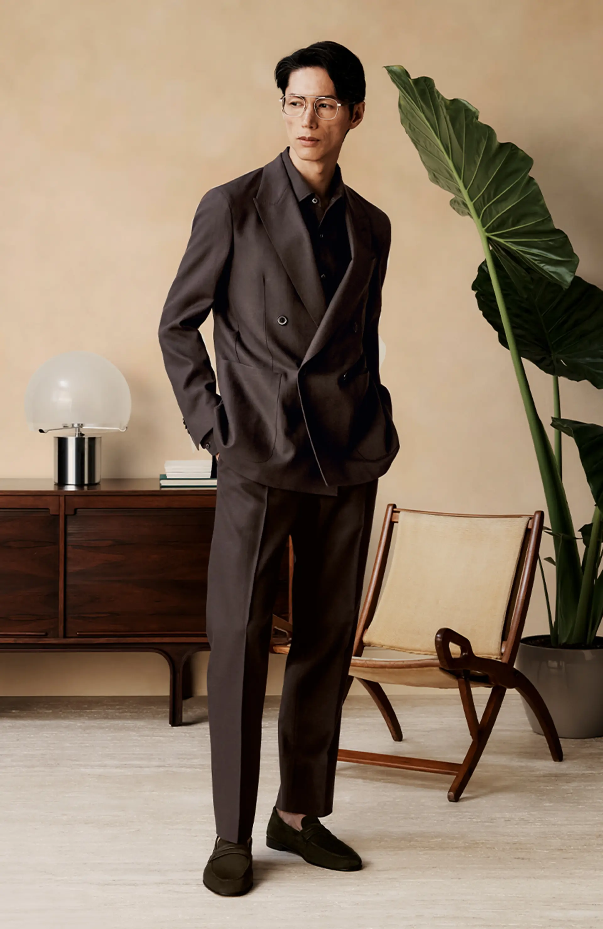 モダンなサマースーツとイタリアのテーラーリングスタイル | ZEGNA JP