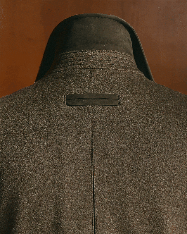 Detail of the back box pleat of the Oasi Cashmere Falcon Jacket, ZEGNA Fall/Winter 2026 collection.